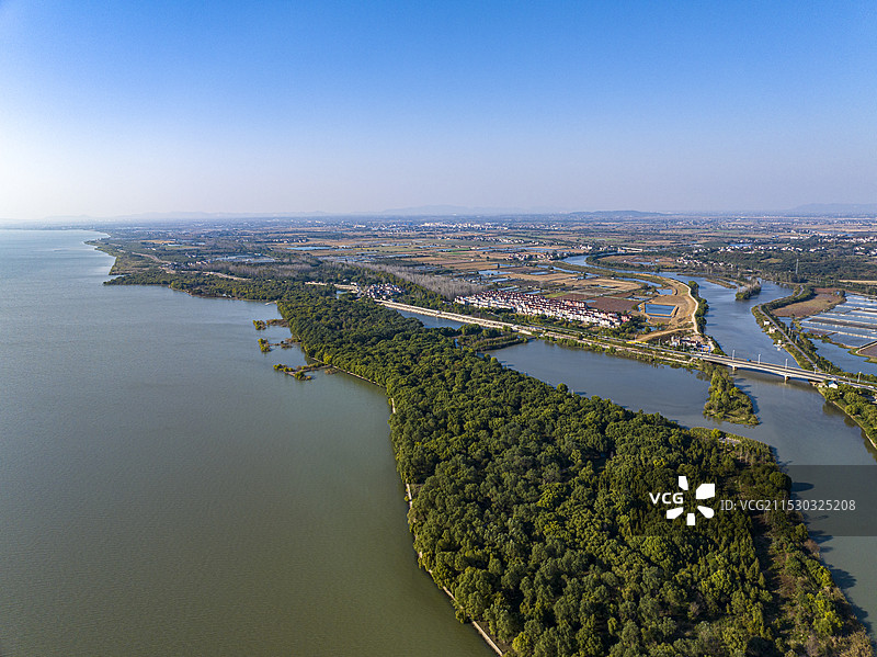 航拍安徽省合肥市巢湖市龟山公园风光图片素材