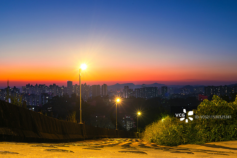 广西梧州 | 榜山公园城市夜景日落黄昏晚霞灯光图片素材