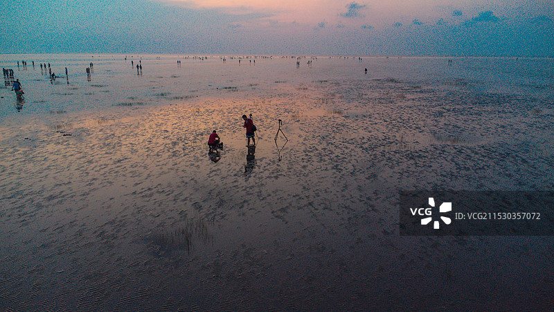 上海市南汇嘴观海公园-日出时的天空景色图片素材