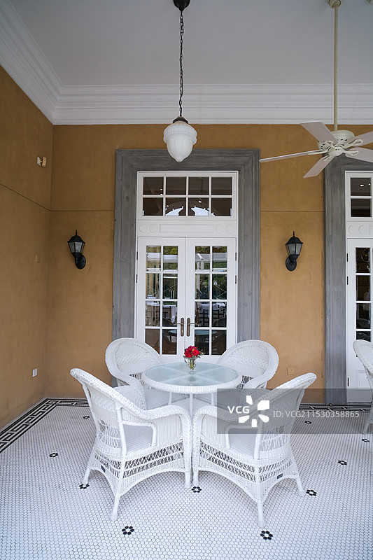 外滩源壹号原英国驻沪总领事馆花园洋房历史建筑阳台餐厅图片素材