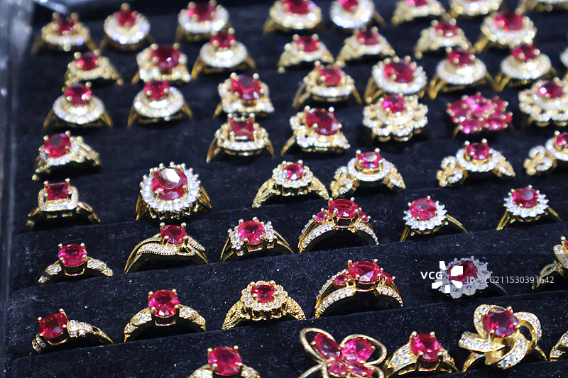 消博会缅甸红宝石图片素材