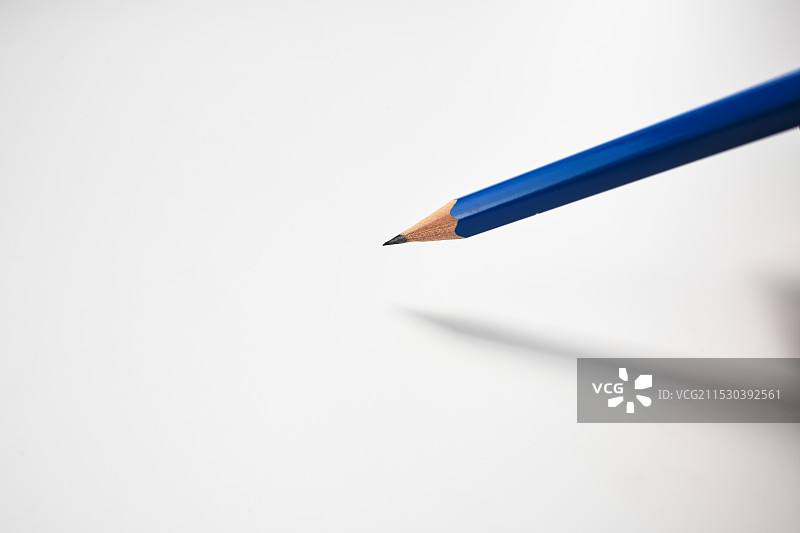 蓝色铅笔图片素材