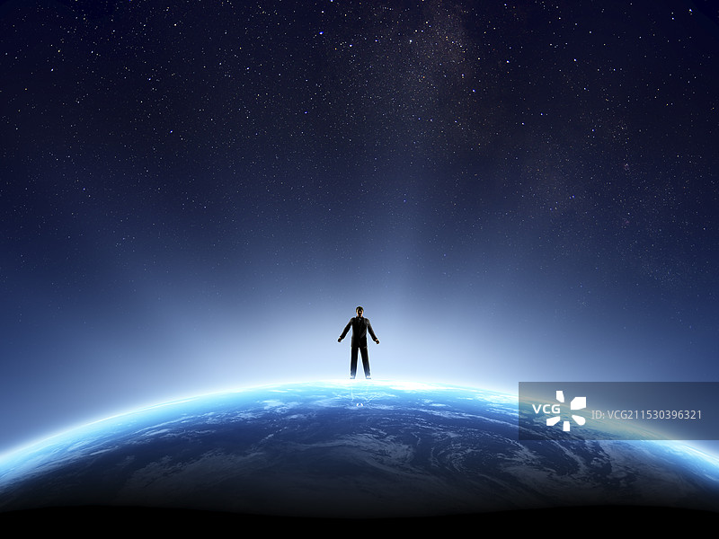 站在地球上的人图片素材
