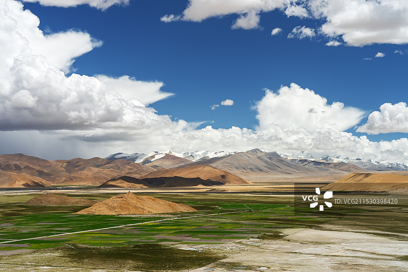 珠峰雪山群自然风光图片素材