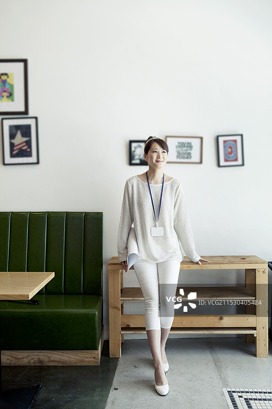 咖啡馆里的商务场景图片素材