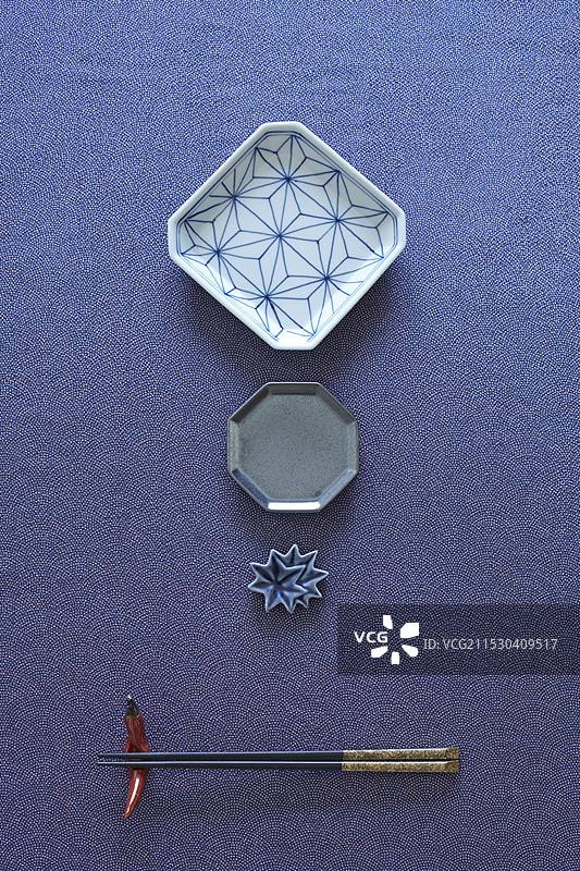 筷子和盘子图片素材