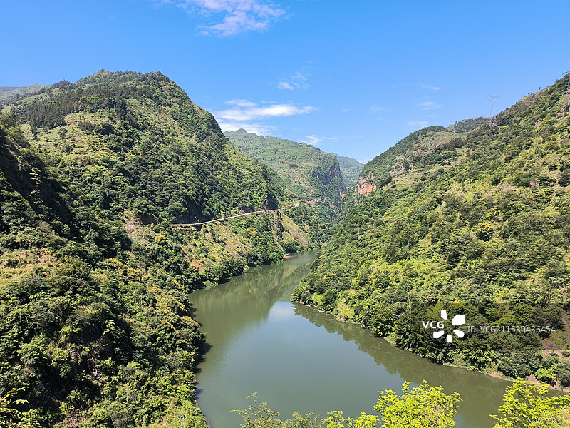 世界第一高桥——北盘江大桥图片素材