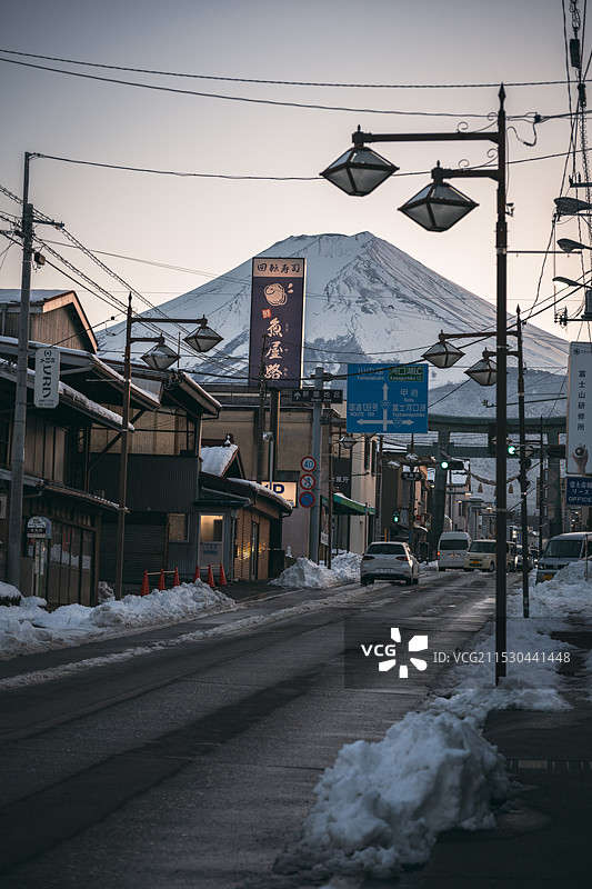 在下吉田看富士山图片素材