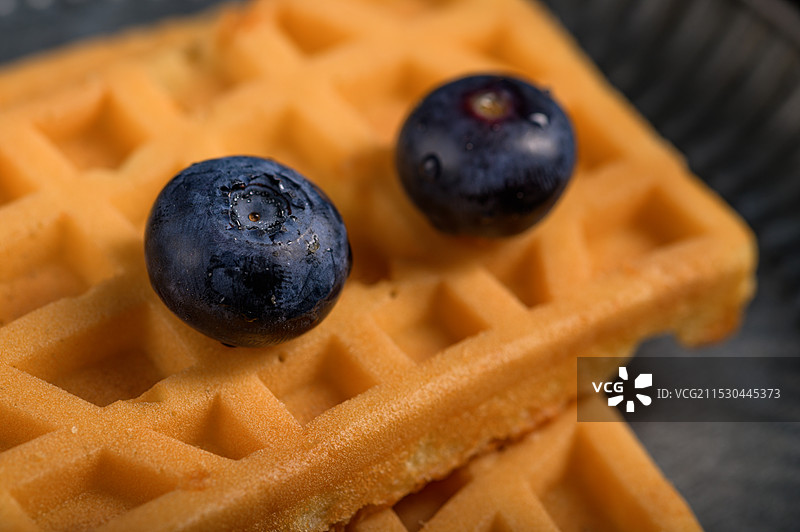 蓝莓味的华夫饼图片素材