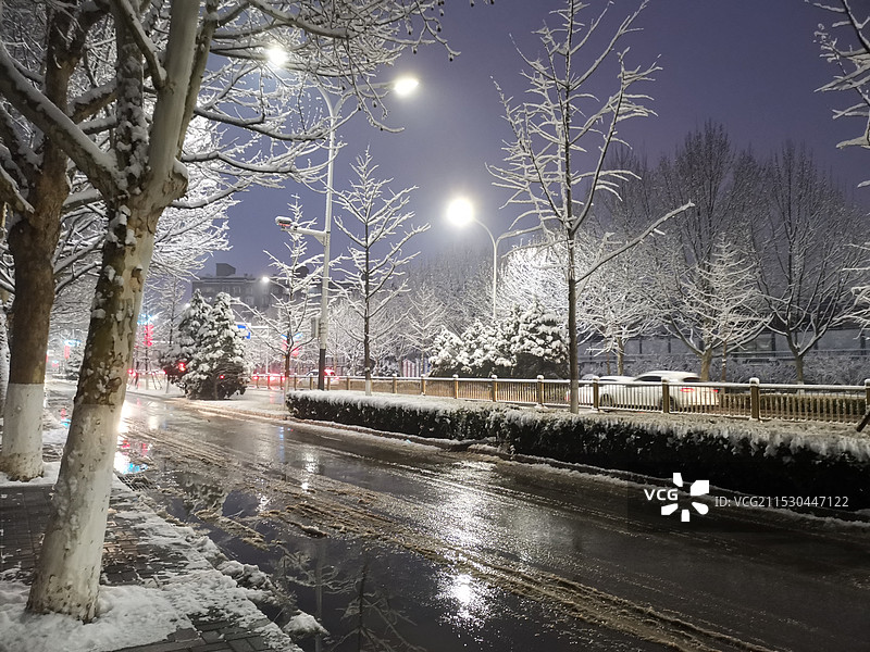 雪夜街道图片素材