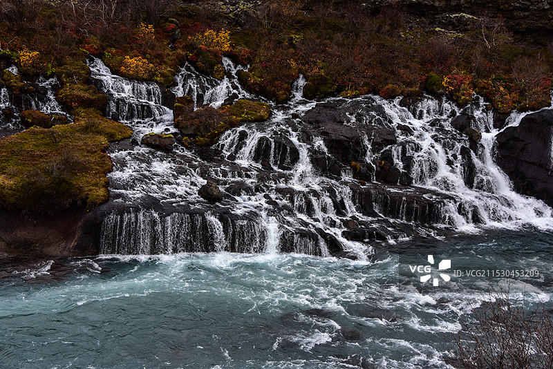 冰岛赫伦瀑布群Hraunfossar图片素材