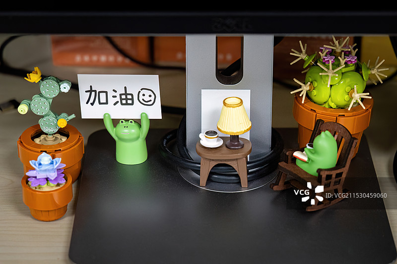 书桌上的风景：励志、怡情考研小摆件图片素材