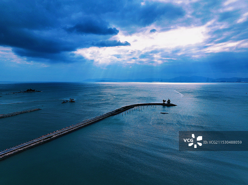 航拍海南陵水土福湾图片素材