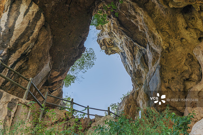 广西柳州大龙潭风景区-镜山图片素材