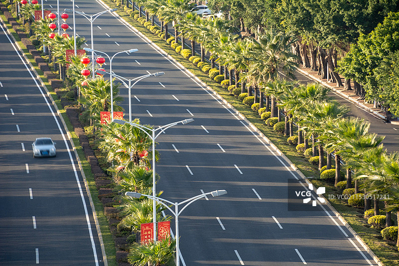 春节氛围中的福州马尾江滨路   灯笼 春节 元宵节 中秋节  路图片素材