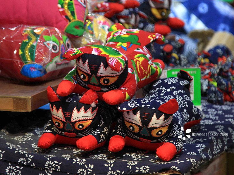 工艺品布老虎图片素材