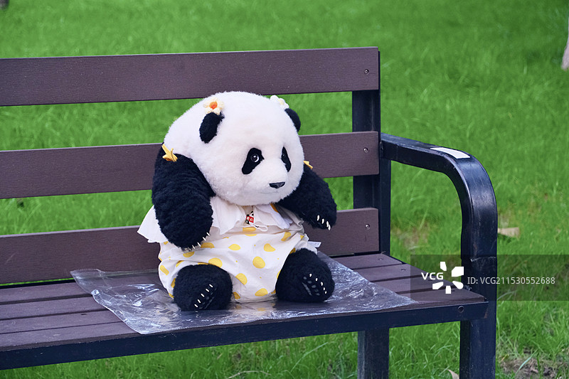 仿真熊猫玩偶图片素材