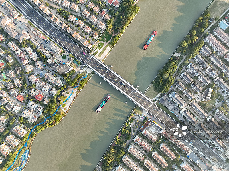 航拍昆山城市滨河景观图片素材