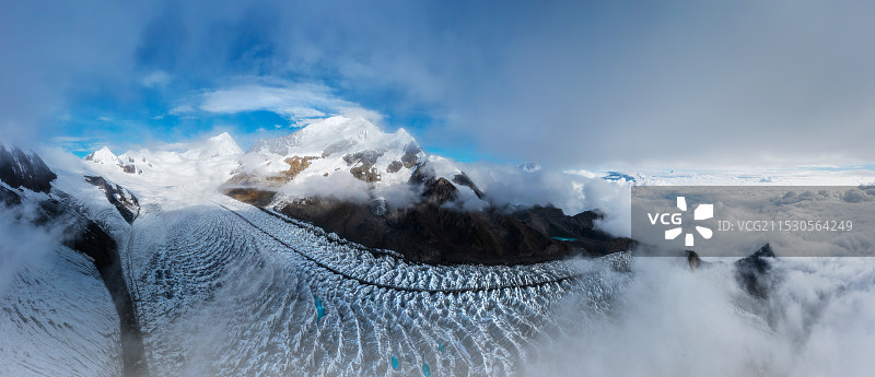 四川贡嘎山磨子沟冰川图片素材