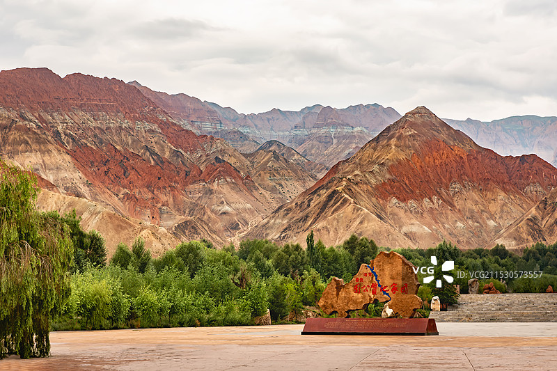 青海海南贵德县国家地质公园景区图片素材