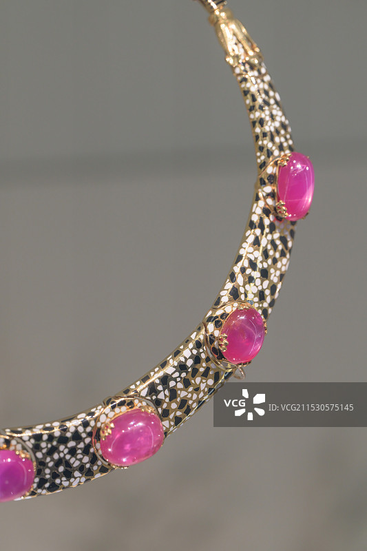 卡地亚_珠宝_首饰_项链_典藏_上海博物馆东馆_满庭芬芳展览图片素材