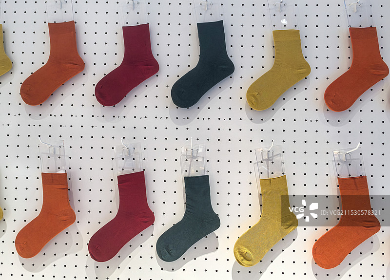挂在墙上的袜子图片素材