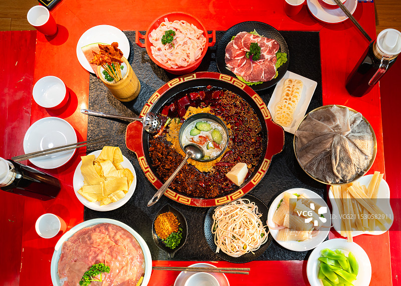 重庆鸳鸯火锅图片素材