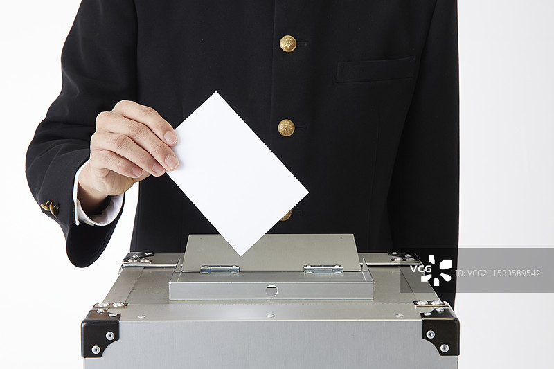 男学生投票图片素材