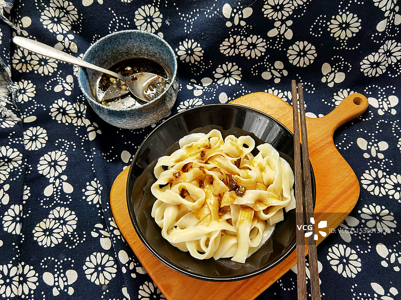 葱油手工面图片素材