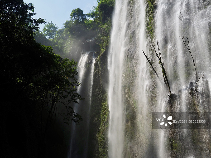 古龙山大峡谷图片素材