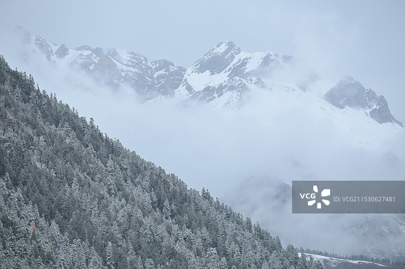 黄龙五彩池图片素材