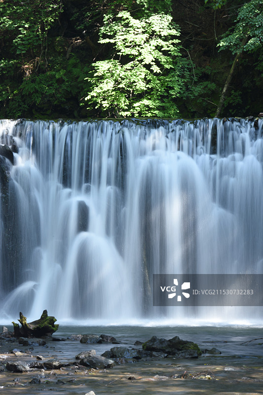 吉林通化吊水壶瀑布图片素材