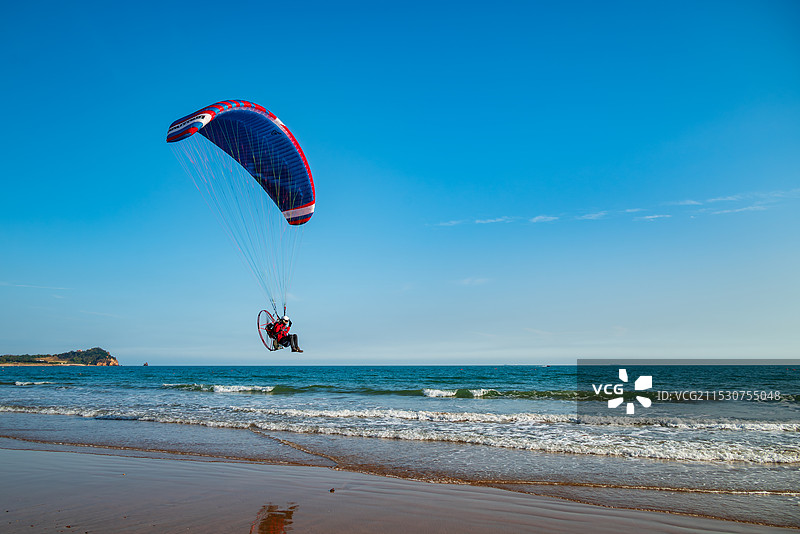 海上滑翔图片素材