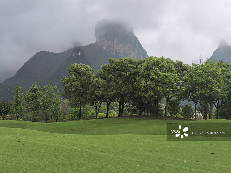 阴天下的桂林图片素材