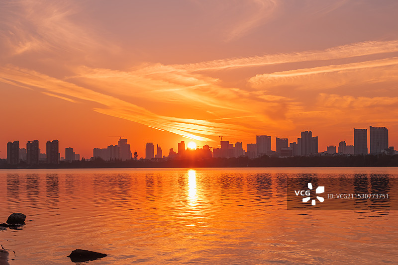 立冬限量版美晚霞图片素材