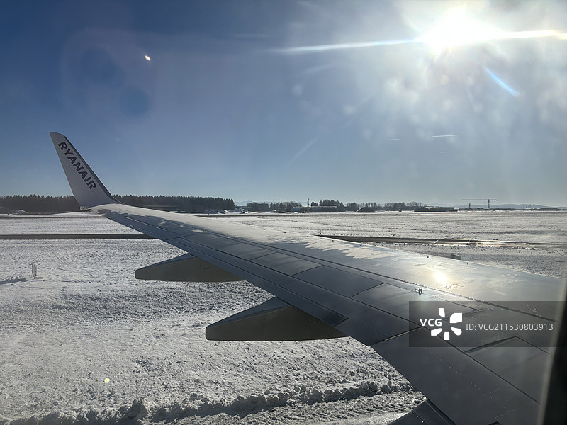 机场跑道的积雪图片素材