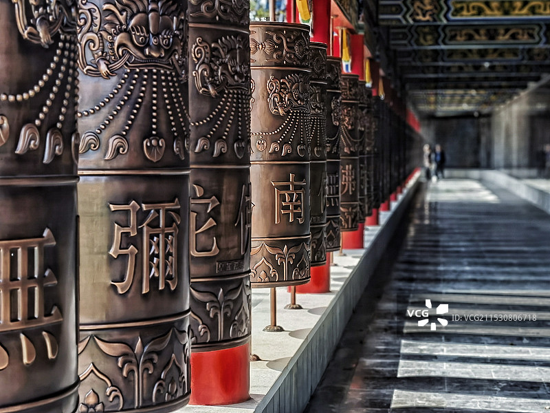 苏州皇罗禅寺转经筒廊图片素材