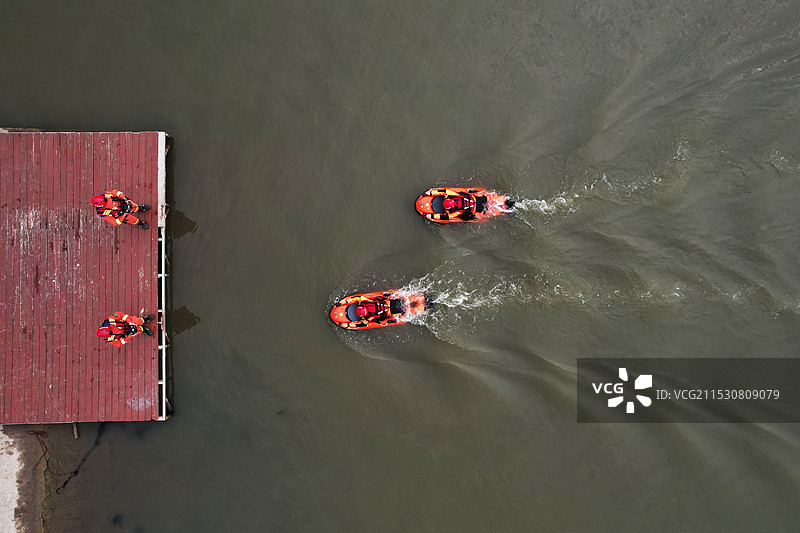 水上救援图片素材