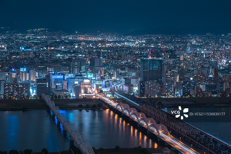 夜幕下的“钢铁森林”-梅田图片素材