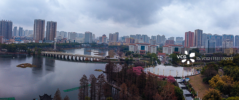大冶市 世纪钟 青龙山公园 青铜文化广场 湖滨路 红星湖图片素材