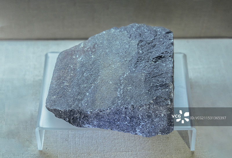 安徽省地质博物馆地球厅：安山岩（浙江余杭产）图片素材