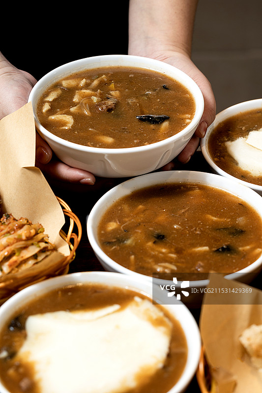 胡辣汤河南小吃地方小吃中原现熬北方早餐图片素材