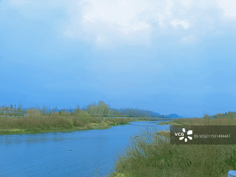 立冬季节的河流图片素材