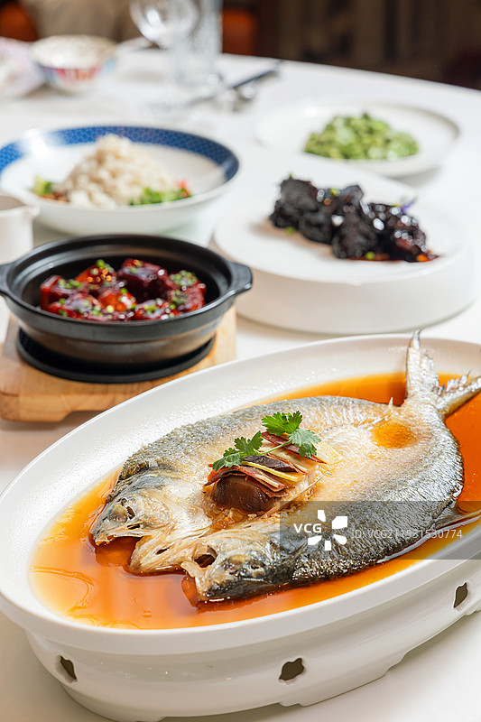 蒸鲥鱼鱼肉吃鱼蒸鱼酒香蒸鱼清蒸鱼图片素材