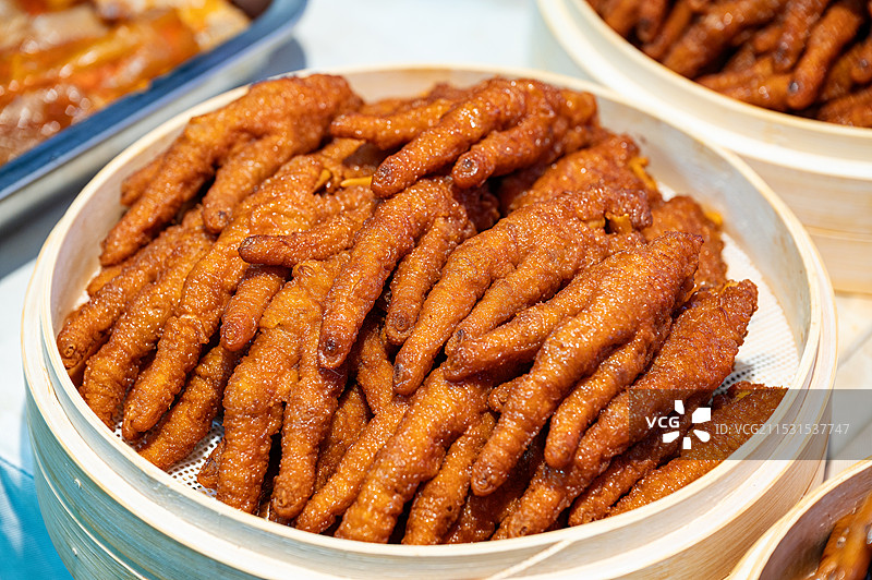 一大份美味的虎皮鸡爪图片素材