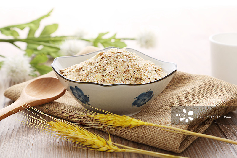 小麦胚芽加燕麦片图片素材