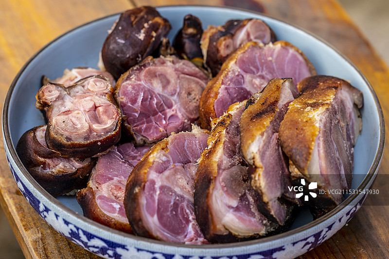 武陵山区的土家腊肉图片素材