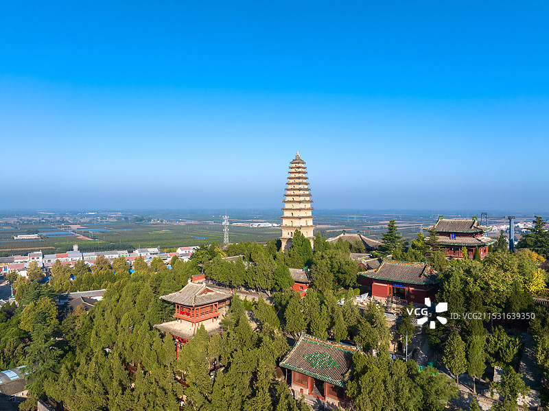 航拍山西省运城市永济市蒲州镇普救寺图片素材