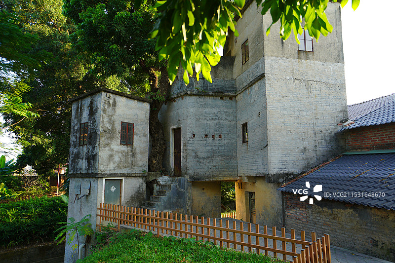 中国广东省东莞市东坑镇丁屋村古围墙历史文化建筑之美！图片素材