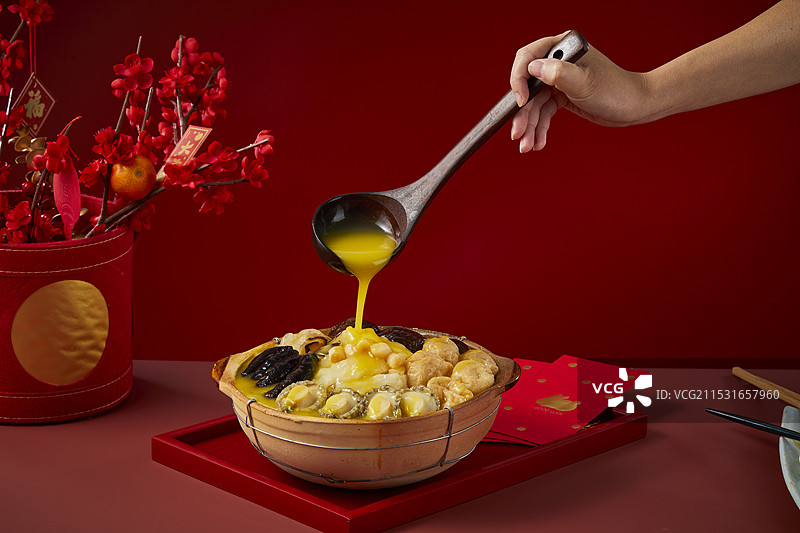 春节除夕年夜饭 团圆饭 鲍鱼佛跳墙图片素材